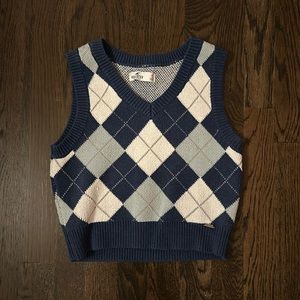 Hollister Blue and White Cropped Sweater Vest